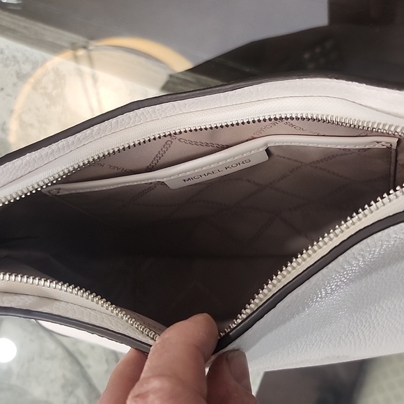 Michael KORS Kensington Large Pebbled Leather Hobo Shoulder Bag WHITE - Picture 11 of 14